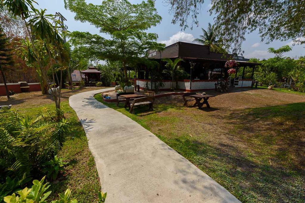 Cowboy Farm Resort Pattaya Ban Huai Yai Dış mekan fotoğraf